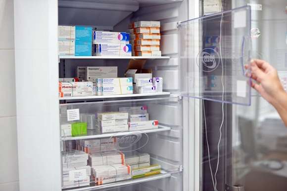 хранить лекарство в холодильнике