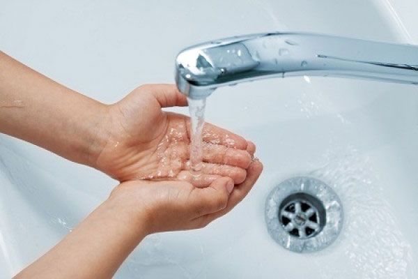 процесс мытья рук 